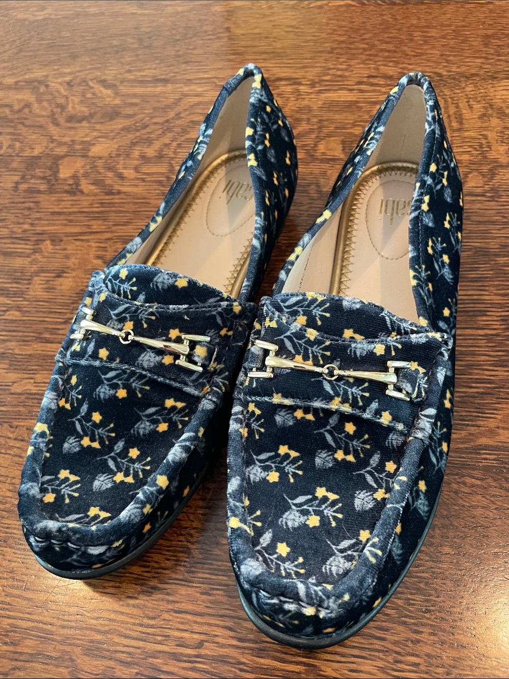 Cabi Carnaby Velvet Loafers Blue Floral Print Women’s Size 7M Style 6005